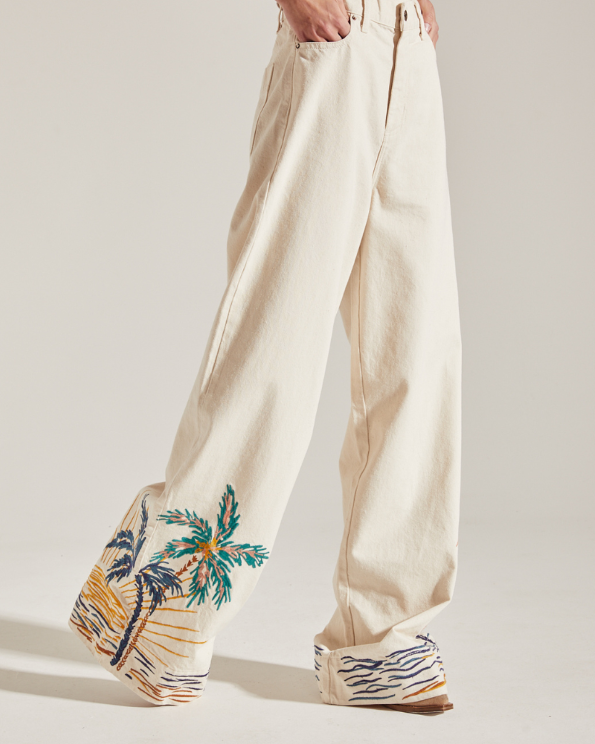 Jean Embro Palms Raw White